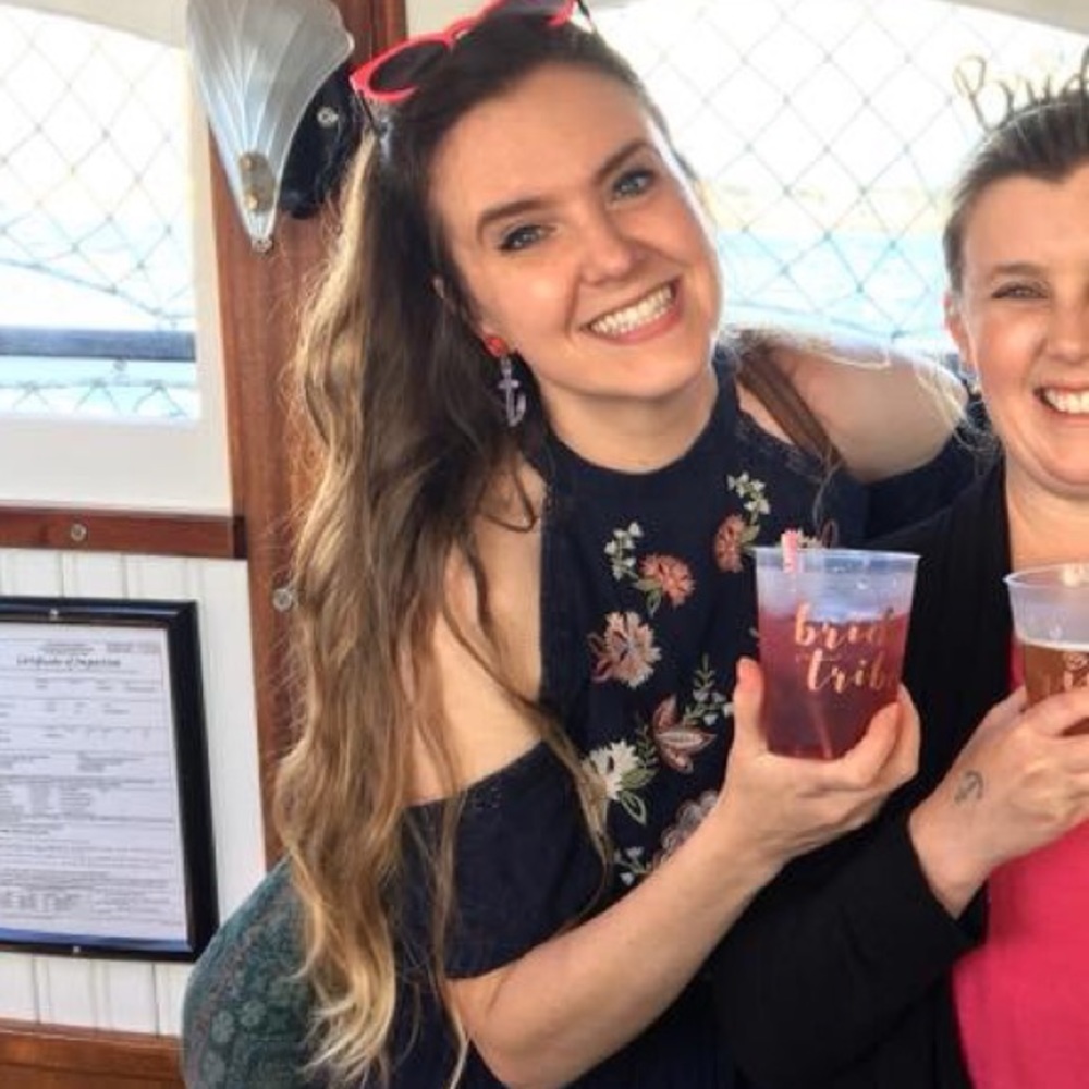 Meet your Posher, Ailis